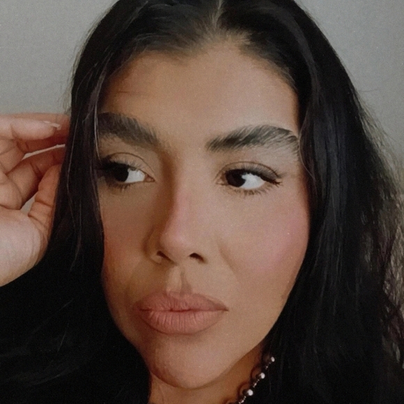 hollymakemeup